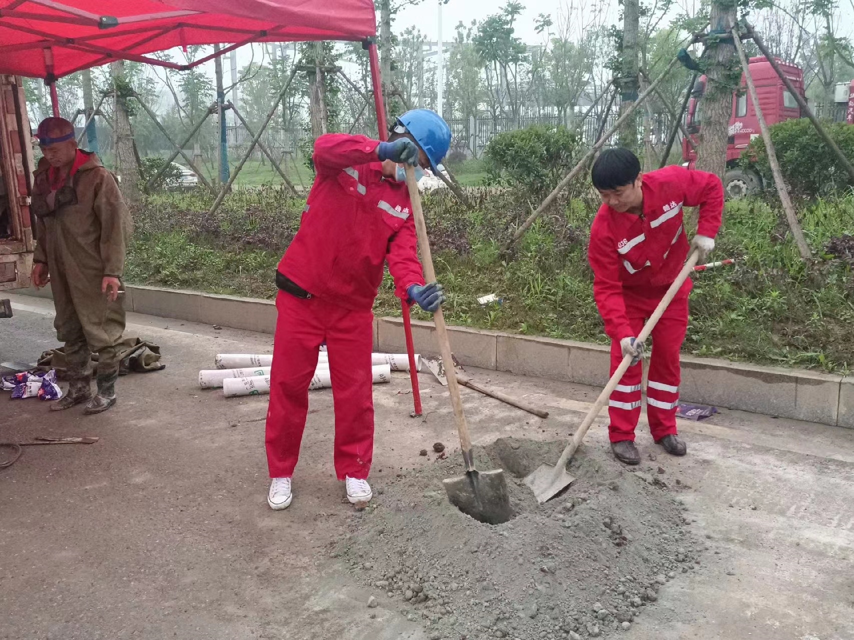 禹城管道疏通哪家好】及时进行市政管道清淤